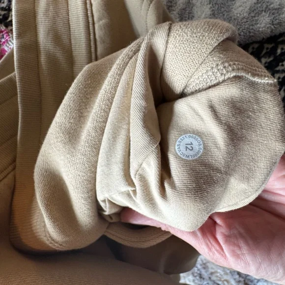 Lululemon Scuba jogger Trench - Picture 6 of 6